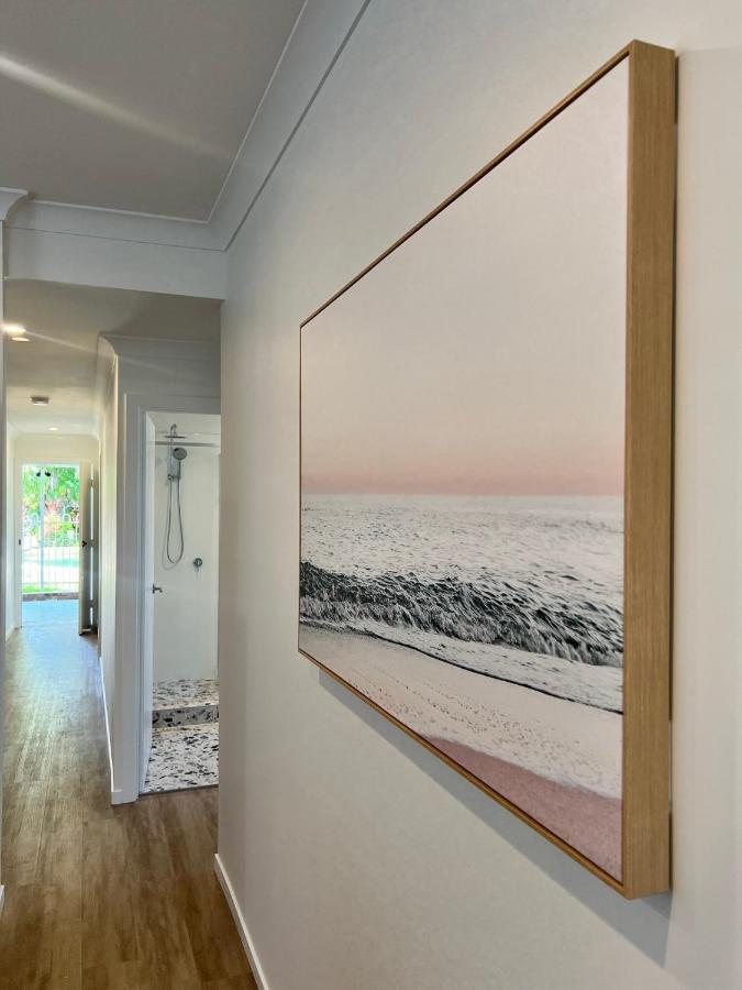 Comfortable Beach Home Скарбъро Екстериор снимка